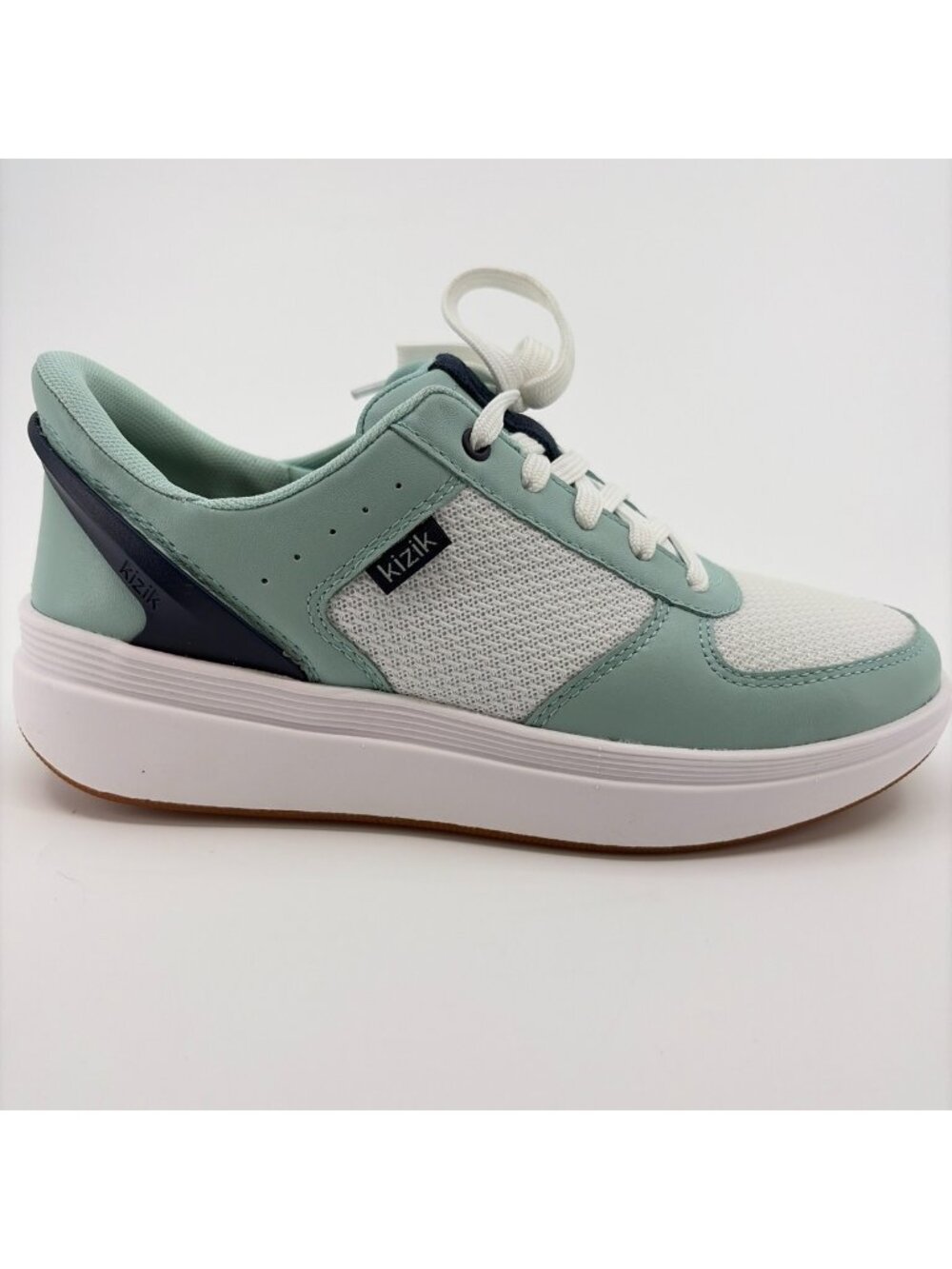 Kizik Brisbane Womens Size 6.5D White Blue Mint Athletic Running Shoes Sneakers